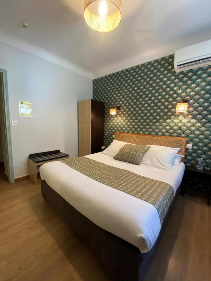 Hotel Sainte Anne - Apt Ngoại thất bức ảnh