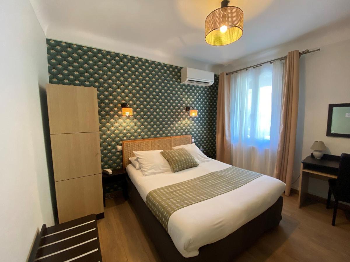 Hotel Sainte Anne - Apt Ngoại thất bức ảnh